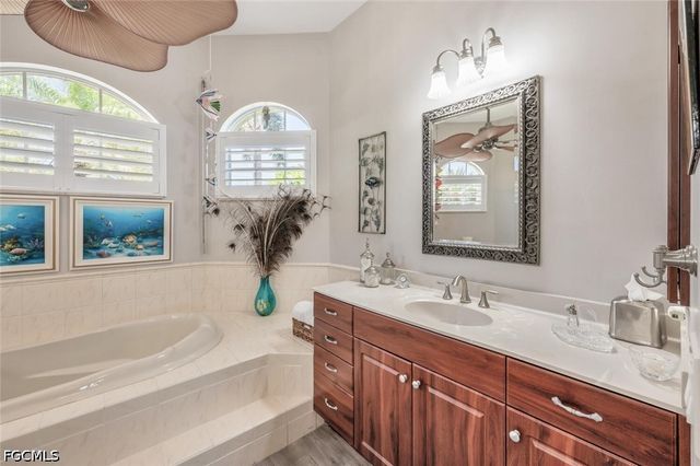 5727 Riverside DR, Cape Coral, FL 33904
