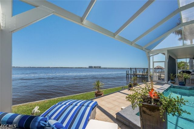 5727 Riverside DR, Cape Coral, FL 33904