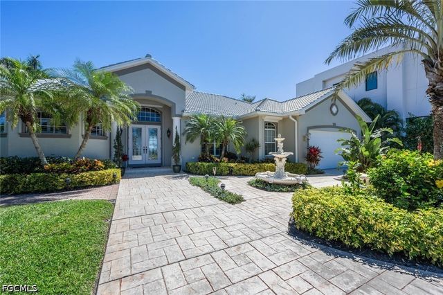 5727 Riverside DR, Cape Coral, FL 33904