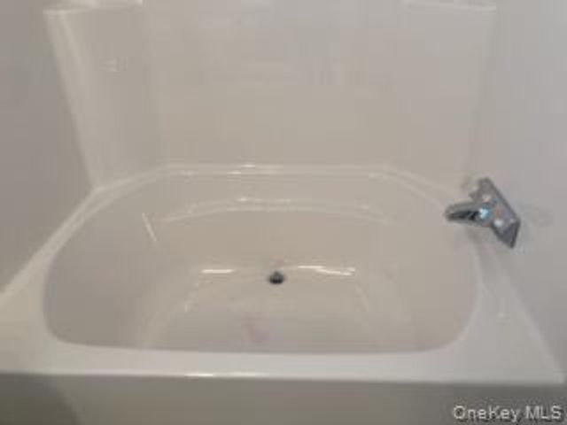 1661 Old Country Road 195, Riverhead, NY 11901