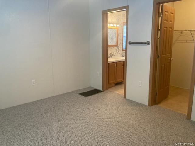 1661 Old Country Road 195, Riverhead, NY 11901