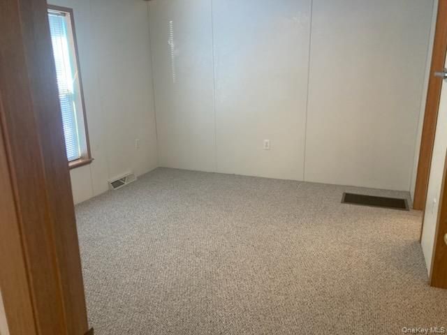 1661 Old Country Road 195, Riverhead, NY 11901