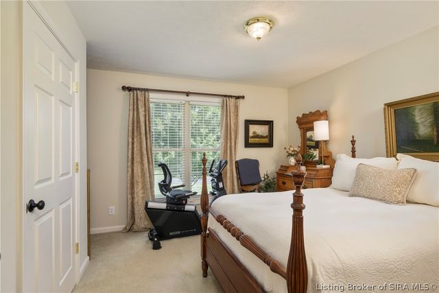 5290 Cedarway Drive NE, Corydon, IN 47112