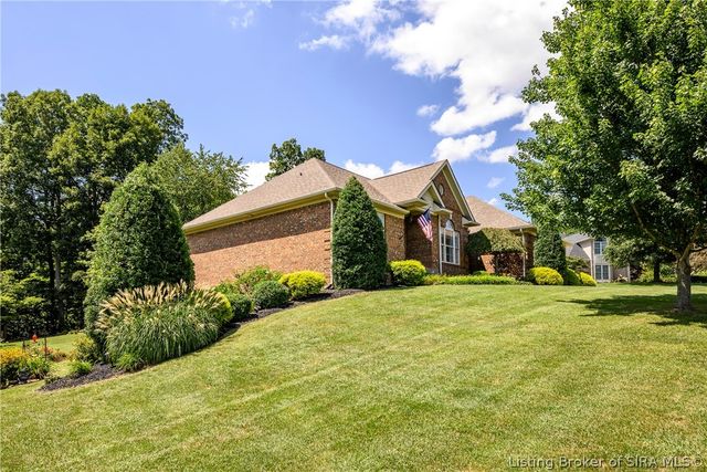 5290 Cedarway Drive NE, Corydon, IN 47112