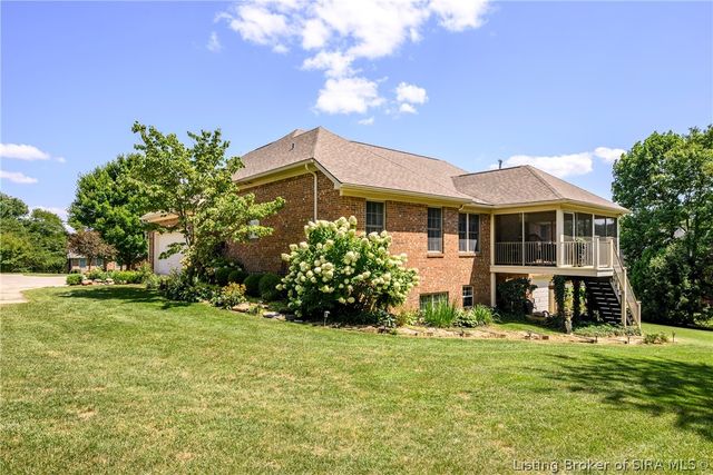 5290 Cedarway Drive NE, Corydon, IN 47112