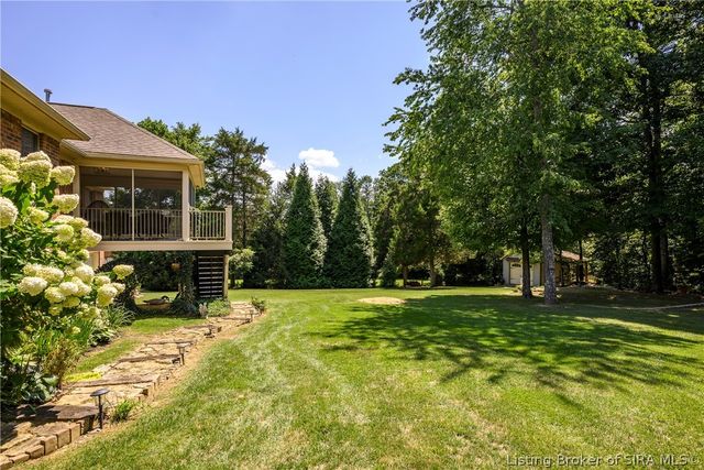 5290 Cedarway Drive NE, Corydon, IN 47112