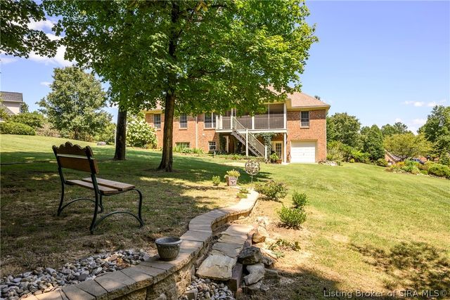 5290 Cedarway Drive NE, Corydon, IN 47112