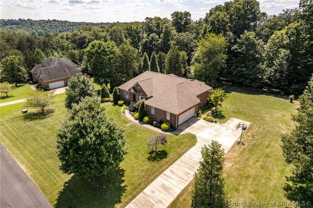 5290 Cedarway Drive NE, Corydon, IN 47112