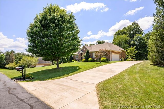 5290 Cedarway Drive NE, Corydon, IN 47112