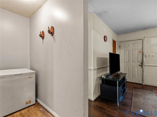 5619 Huntingcreek Dr, Richmond, VA 23237