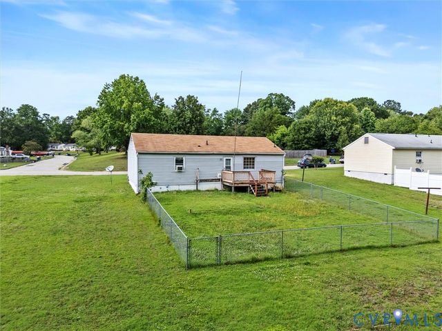 5619 Huntingcreek Dr, Richmond, VA 23237