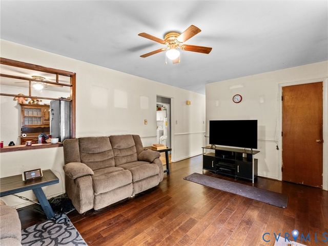 5619 Huntingcreek Dr, Richmond, VA 23237