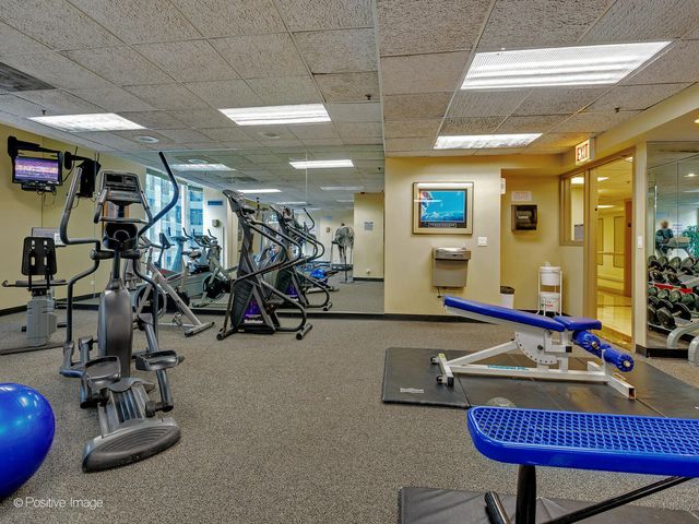 200 N Dearborn Street 3303, Chicago, IL 60601