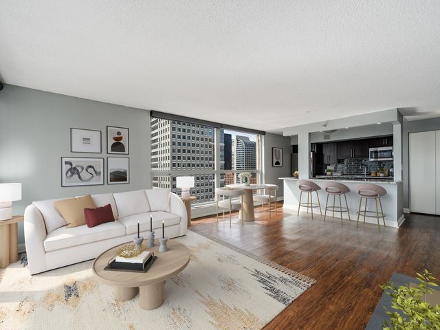 200 N Dearborn Street 3303, Chicago, IL 60601