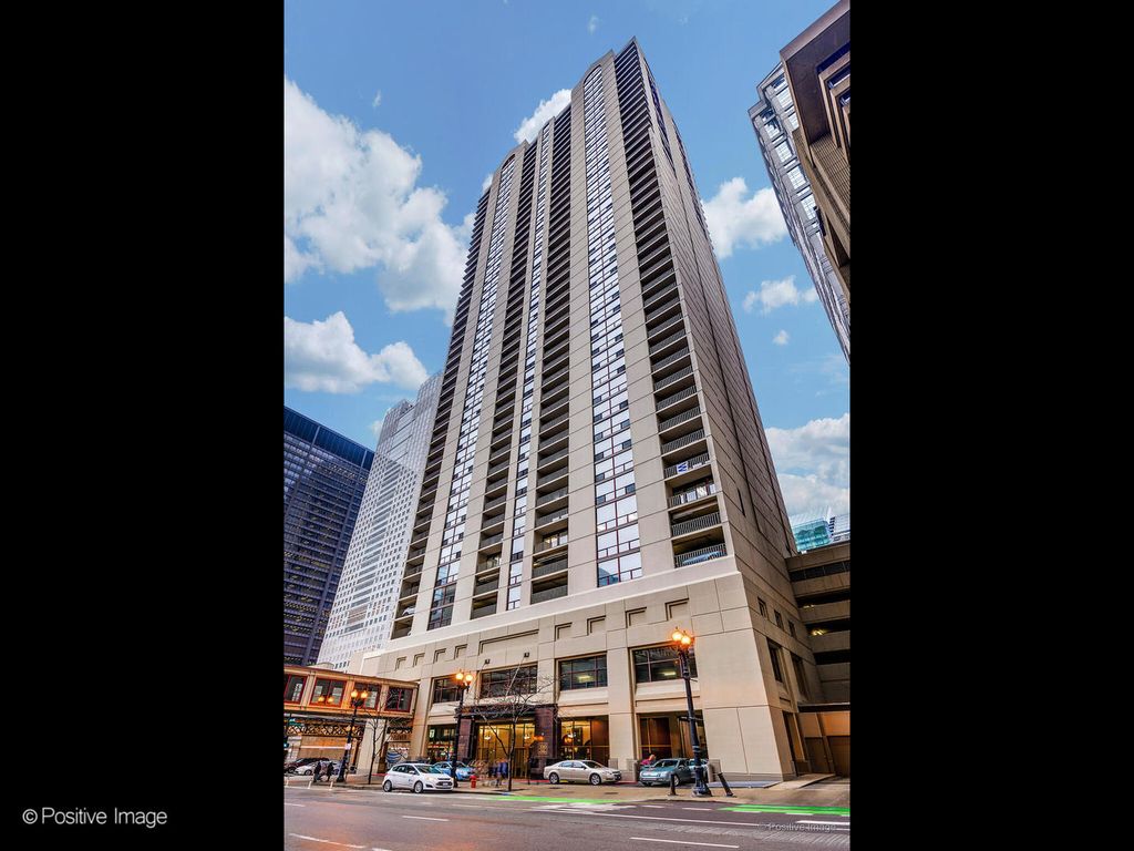 200 N Dearborn Street 3303, Chicago, IL 60601
