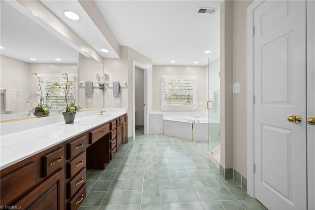 3905 Badenridge Court, Greensboro, NC 27407