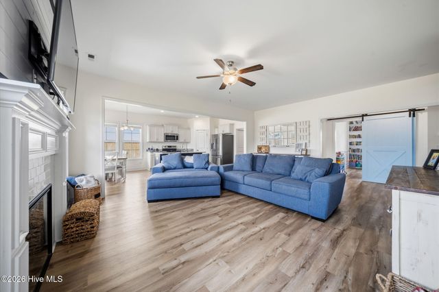 111 E Barred Owl Drive, Hampstead, NC 28443