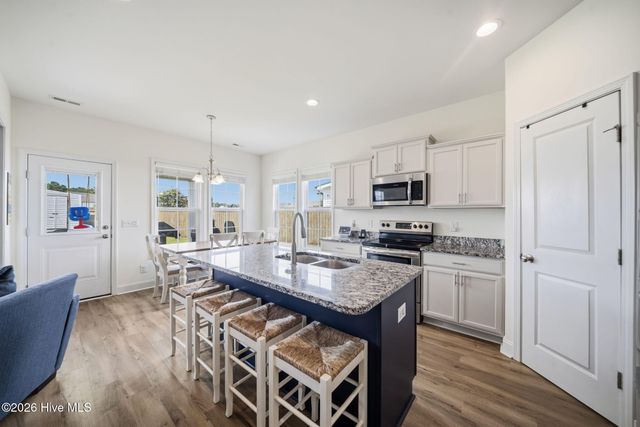 111 E Barred Owl Drive, Hampstead, NC 28443