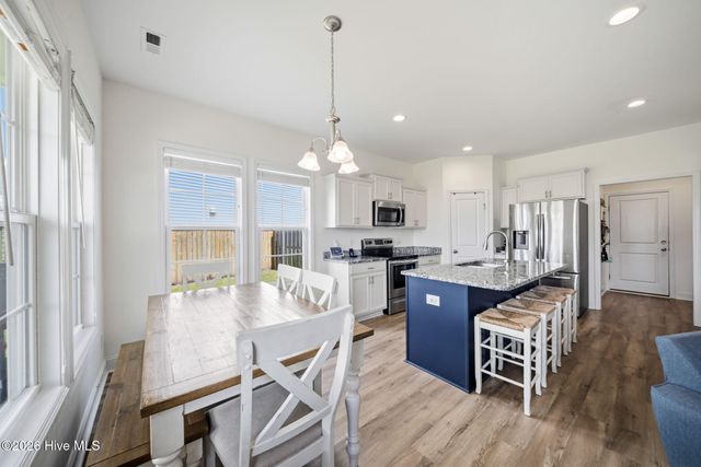 111 E Barred Owl Drive, Hampstead, NC 28443