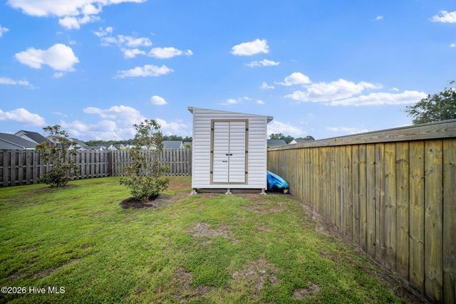 111 E Barred Owl Drive, Hampstead, NC 28443