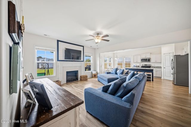 111 E Barred Owl Drive, Hampstead, NC 28443
