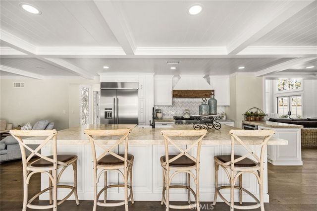 5603 E Crest De Ville, Orange, CA 92867