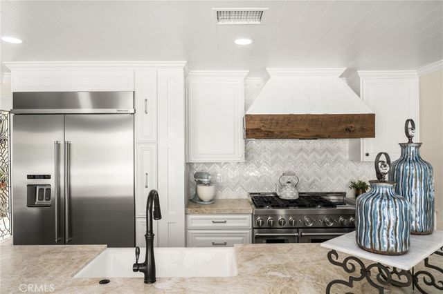 5603 E Crest De Ville, Orange, CA 92867