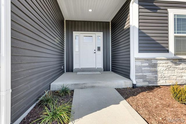 209 Woodhurst Drive, Wentzville, MO 63385