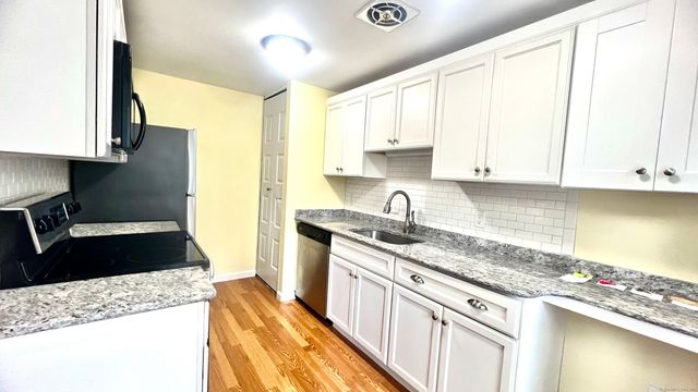 1 Cinnamon Springs 1, South Windsor, CT 06074