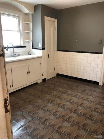 2503 Louis Avenue, Brentwood, MO 63144