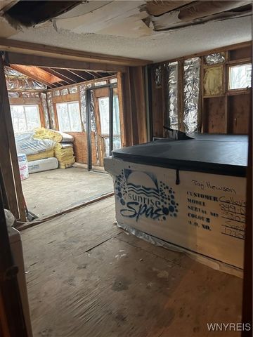 19 Schultz Road, Orchard Park, NY 14127