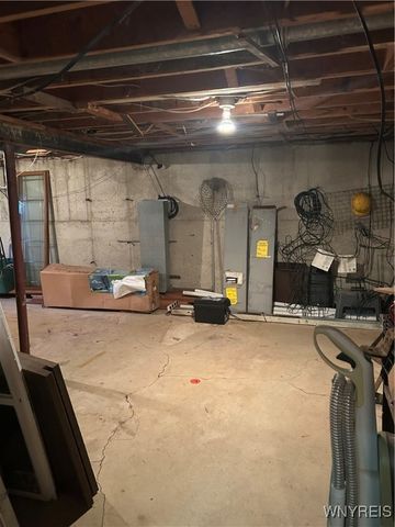 19 Schultz Road, Orchard Park, NY 14127