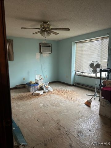 19 Schultz Road, Orchard Park, NY 14127