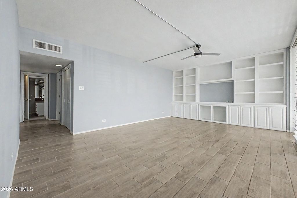 207 W CLARENDON Avenue B2, Phoenix, AZ 85013