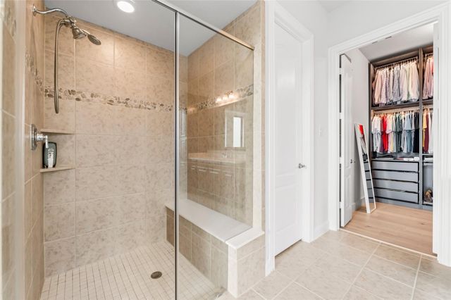 1053 Bat Hawk Court, Conroe, TX 77385