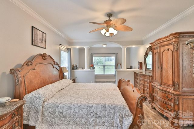 3127 Yorkshire Lane, Boonville, NC 27011
