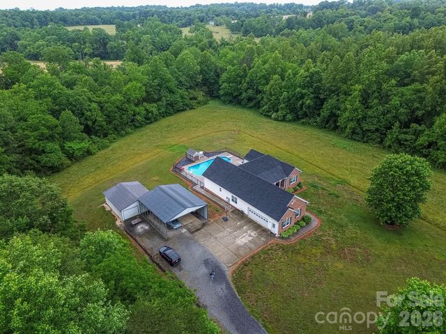3127 Yorkshire Lane, Boonville, NC 27011