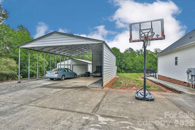 3127 Yorkshire Lane, Boonville, NC 27011