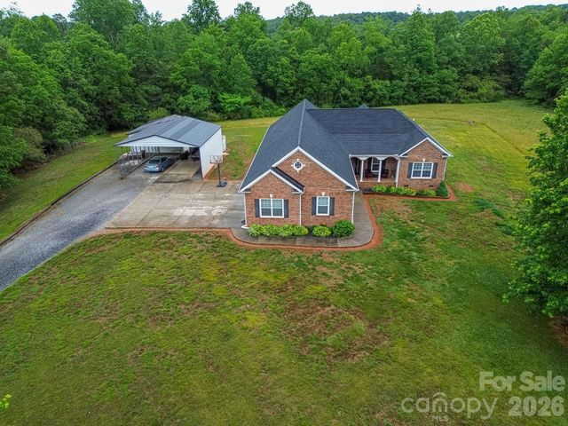 3127 Yorkshire Lane, Boonville, NC 27011