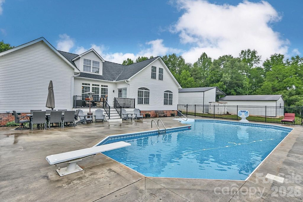 3127 Yorkshire Lane, Boonville, NC 27011