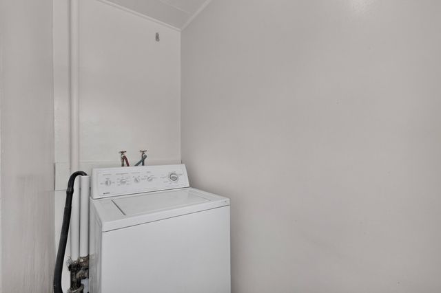 918 Hickox, Santa Fe, NM 87505