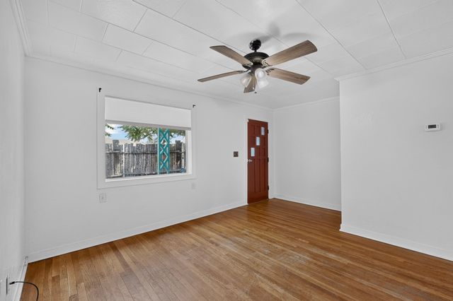 918 Hickox, Santa Fe, NM 87505