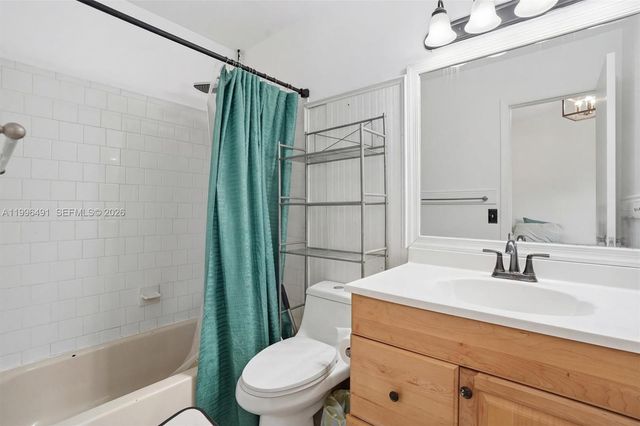 11719 NW 11th Street, Pembroke Pines, FL 33026
