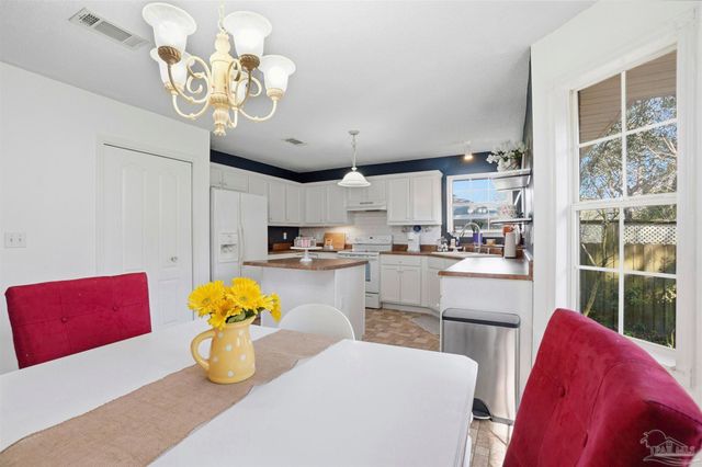 10108 Crest Ridge Dr, Pensacola, FL 32514