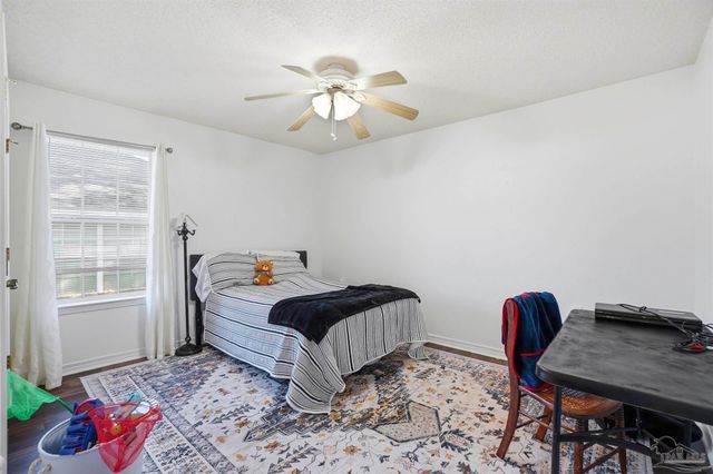 10108 Crest Ridge Dr, Pensacola, FL 32514