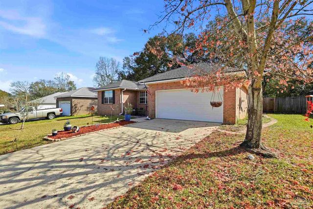 10108 Crest Ridge Dr, Pensacola, FL 32514