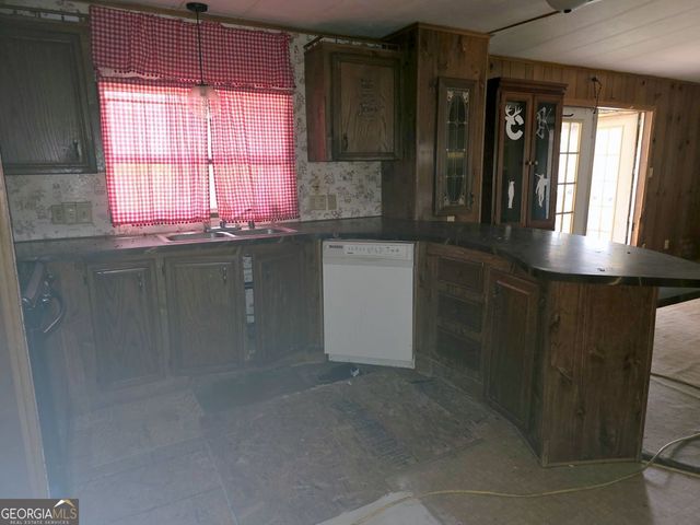 15 Shady Lane, Jackson, GA 30233