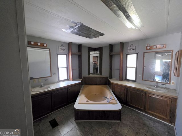 15 Shady Lane, Jackson, GA 30233