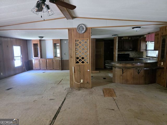 15 Shady Lane, Jackson, GA 30233
