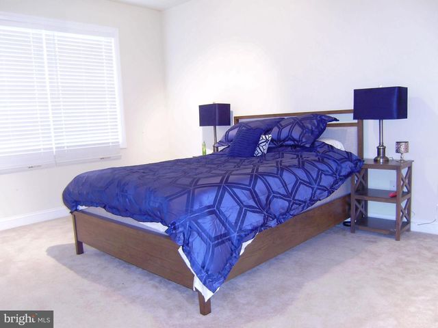 915 PACER CT, Cherry Hill, NJ 08002